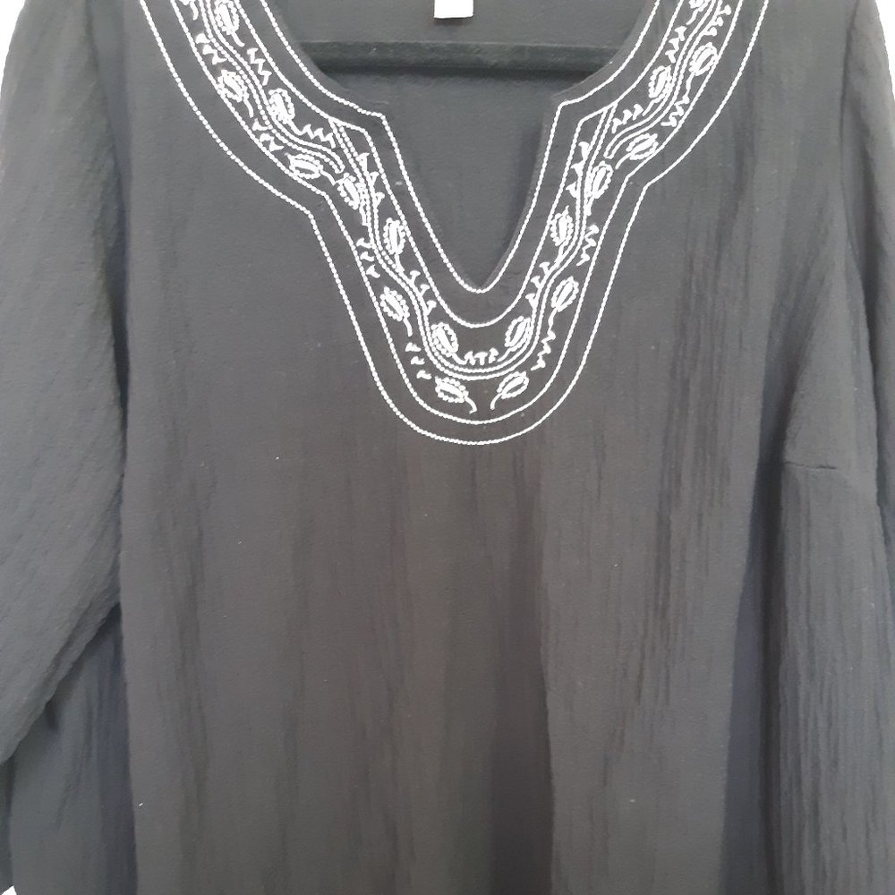 White & Stag Womens Black Embroidered Tunic size 2XL Top Size